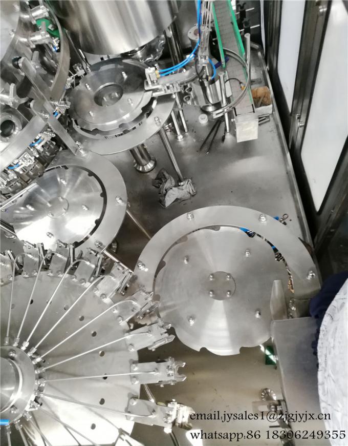 Automatic Glass Bottle Sparkling Water Carbonated Drink Filling Machine SUS304 Material 1