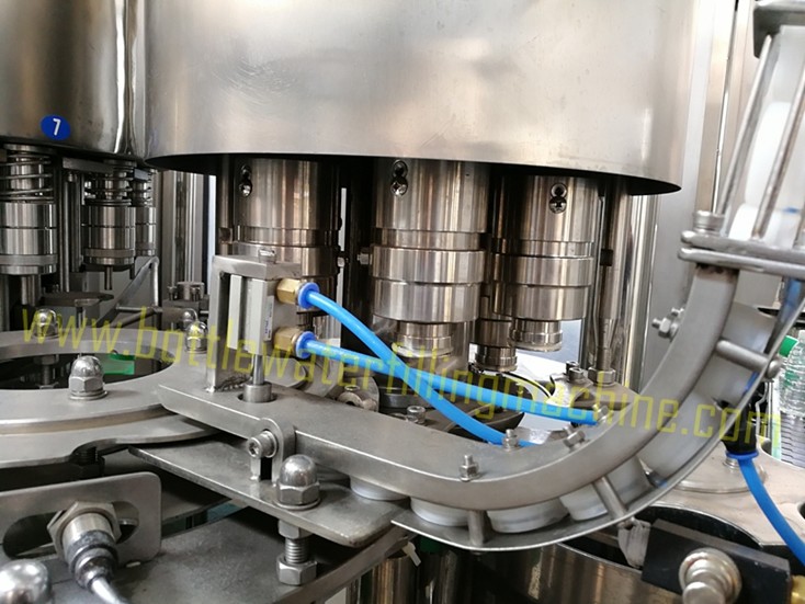 380v 50hz Liquid Water Bottle Filling Machine / Mineral Water Plant Machinery